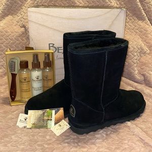 Bearpaw Elle Short Boots with Boot Care Kit
